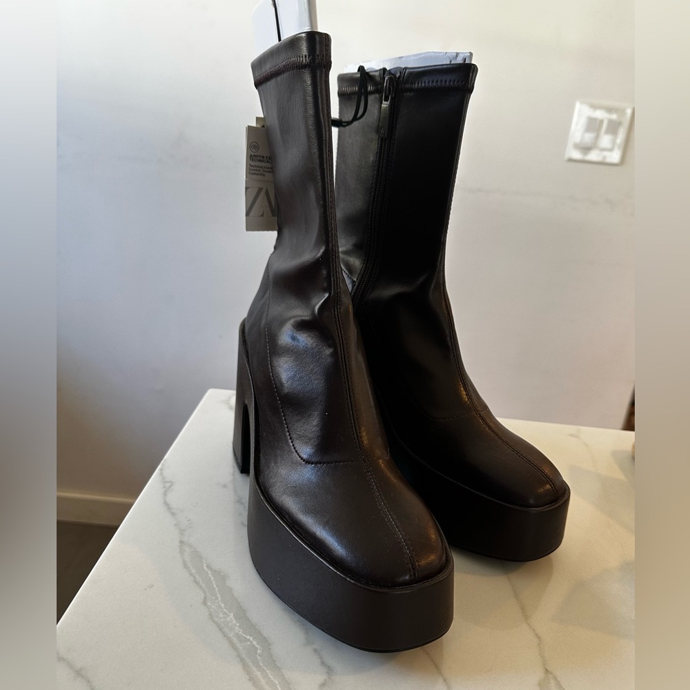 Zara brown platform booties in size 7.5
